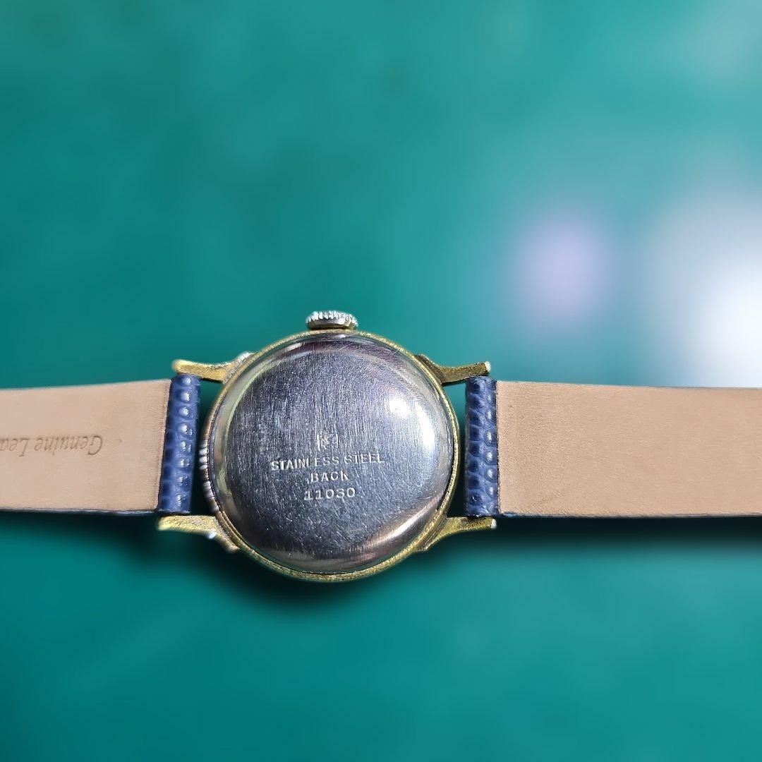 セイコー スーパー 手巻き時計稼働品です。 青ベルト