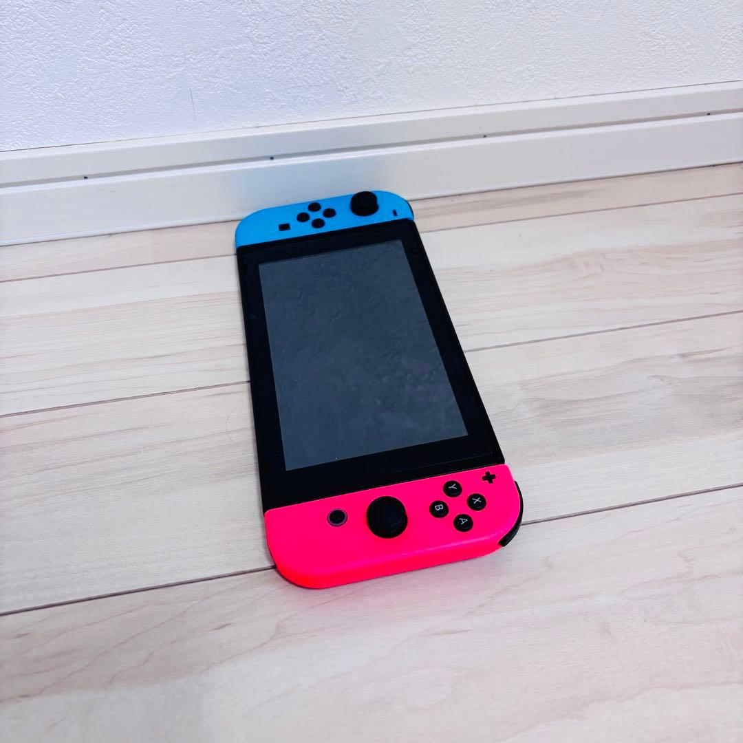 【未使用に近い】2025年モデル　Nintendo Switch スイッチ　本体