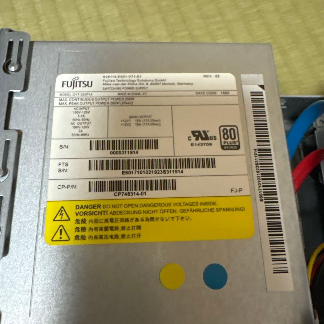 S*K様 Fujitsu ESPRIMO D588/CX デスクトップPCジャン