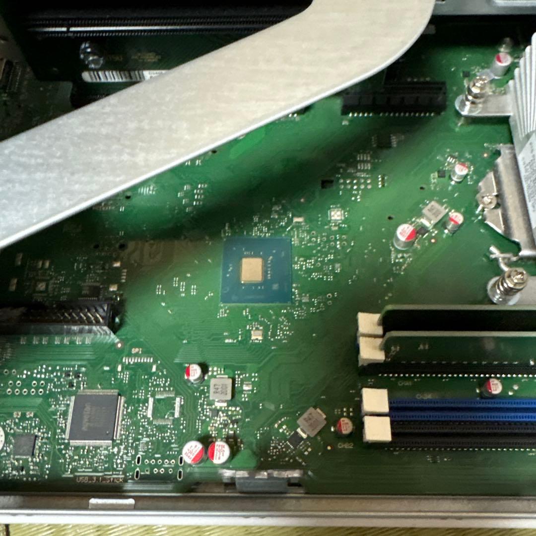 S*K様 Fujitsu ESPRIMO D588/CX デスクトップPCジャン