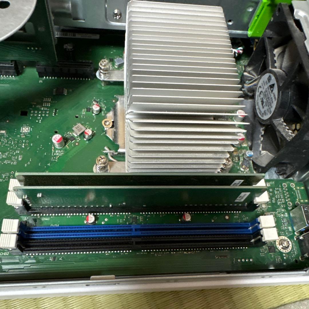 S*K様 Fujitsu ESPRIMO D588/CX デスクトップPCジャン