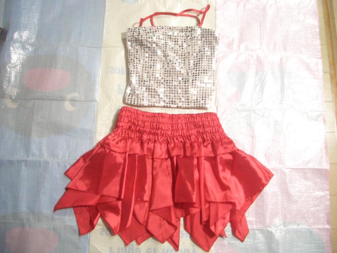 12人分　赤とシルバー　ダンス衣装 　スパンコール大リボン & ミニリボン付き