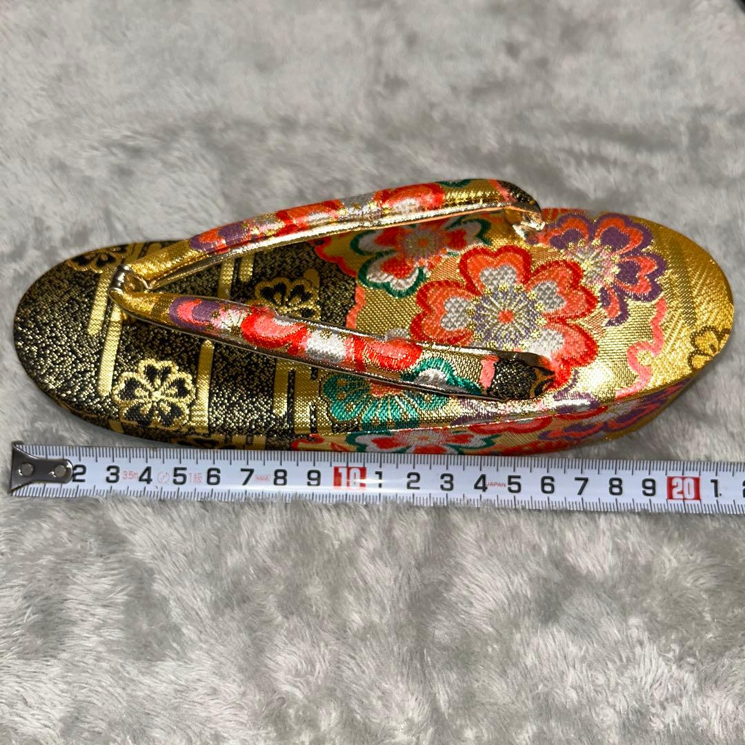 【極美品】七五三 箱せこ 豪華八点セット 飾り帯 草履 バッグ 和装小物 金✖︎黒