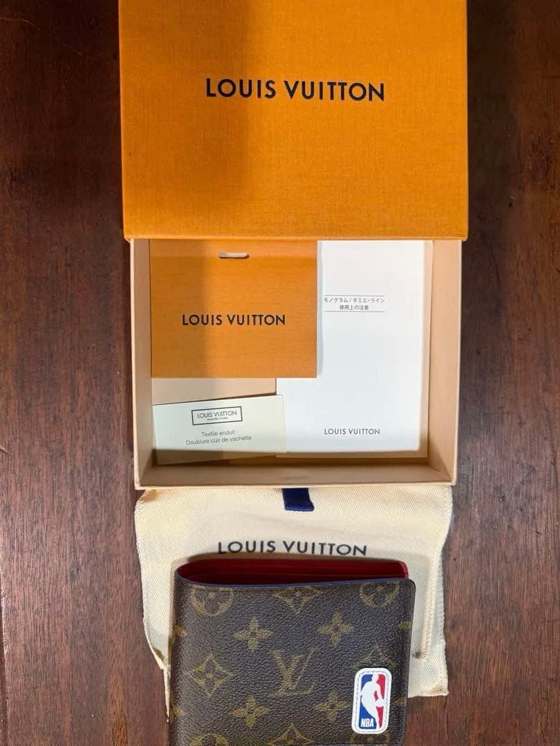 Louis Vuitton LV×NBA 二つ折り財布ルイヴィトン　ヴァージル