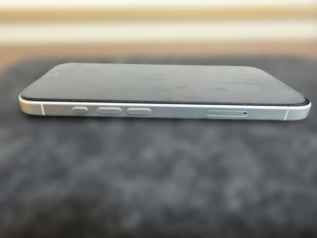 iPhone 16 256GBバッテリー98%