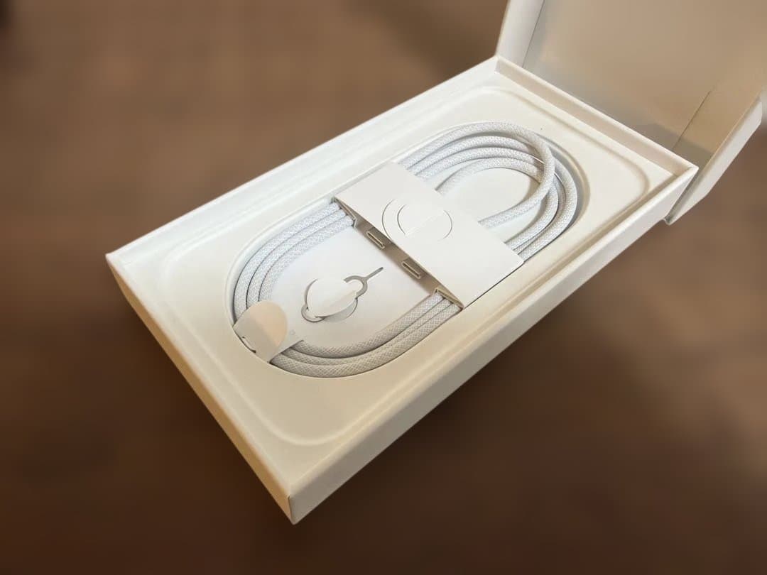 iPhone 16 256GBバッテリー98%