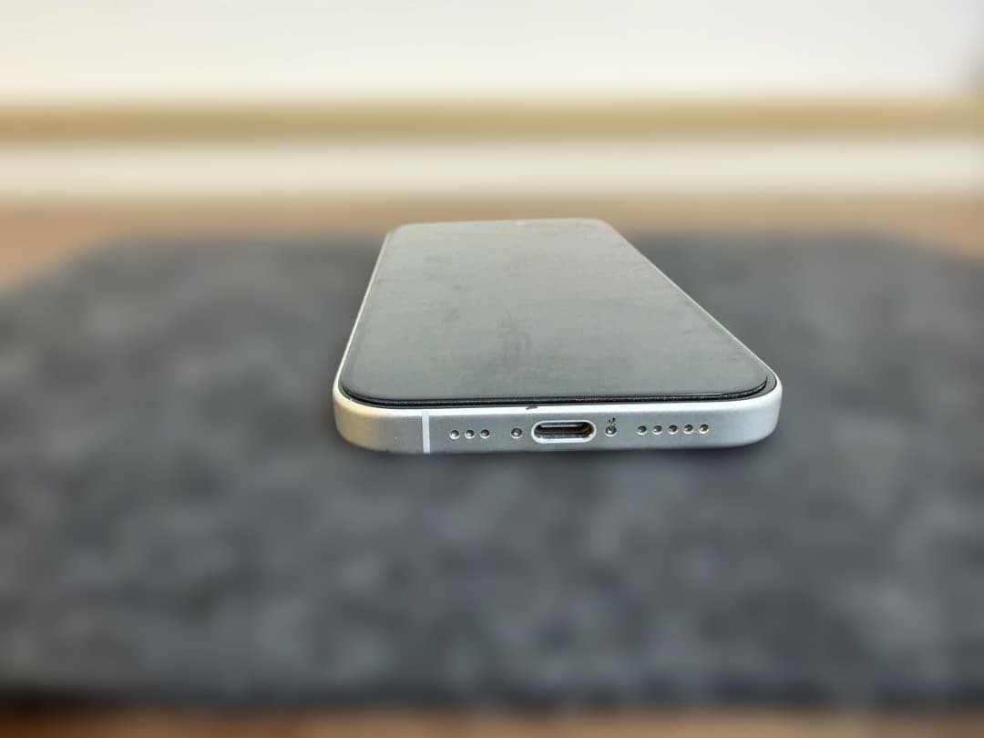 iPhone 16 256GBバッテリー98%