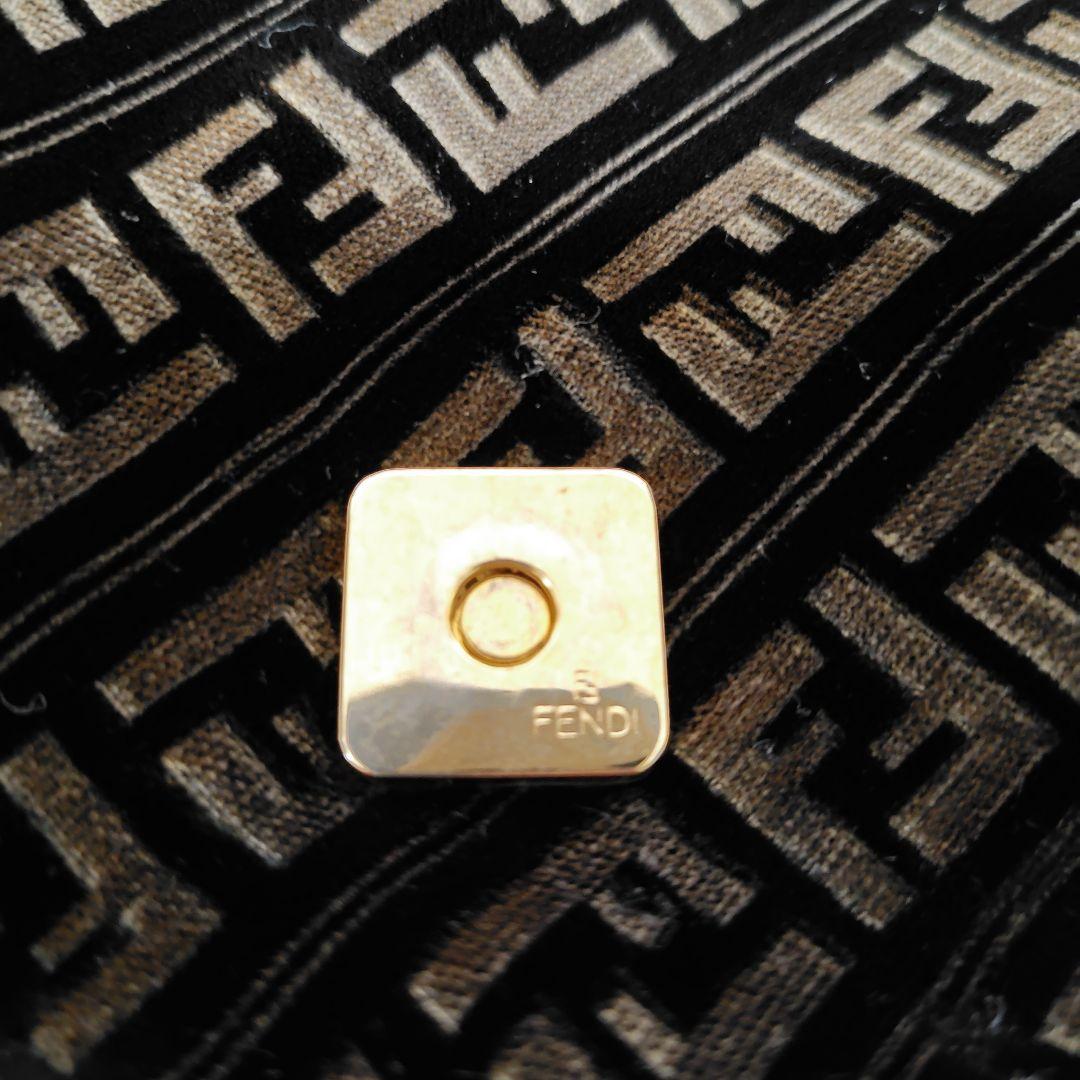 FENDI　ショルダーバッグ　チェーン　ズッキーノ　ベロア素材　保存袋