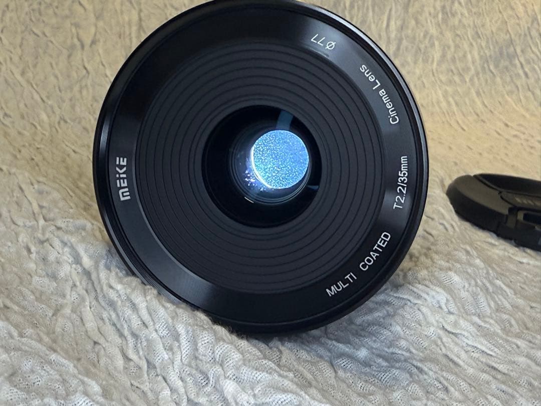 Meike 35mm T2.2 シネレンズ M4/3