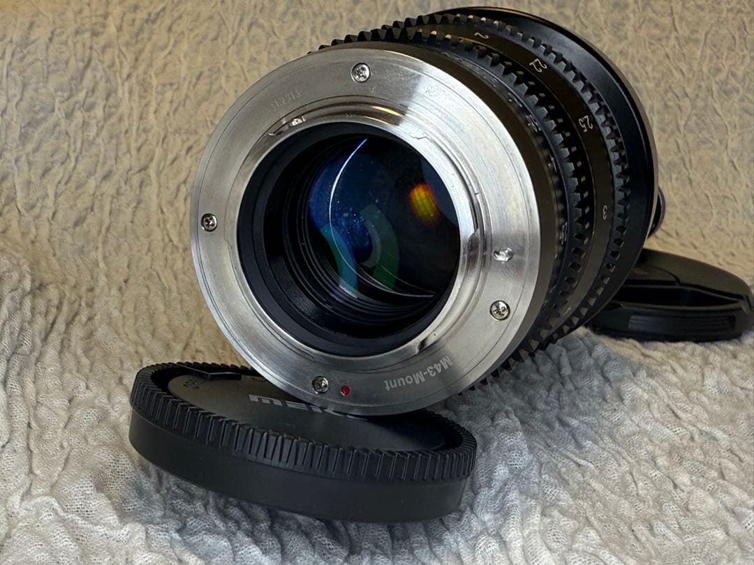 Meike 35mm T2.2 シネレンズ M4/3