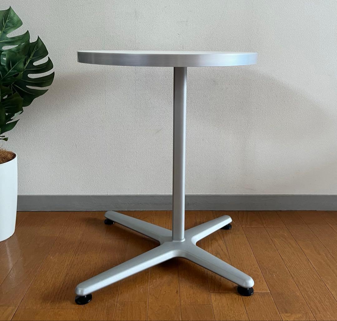 オカムラ Alt Cafeサイドテーブル　シンプルモダン ミニデスク　美品　白