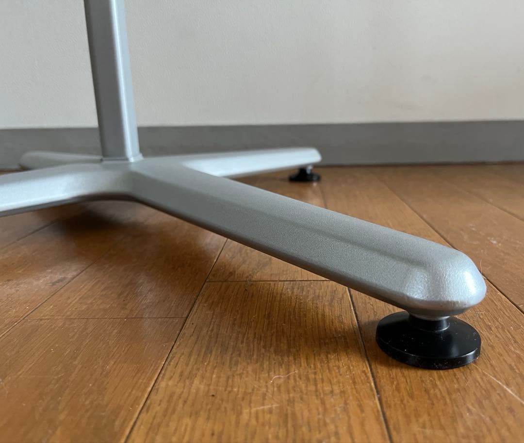 オカムラ Alt Cafeサイドテーブル　シンプルモダン ミニデスク　美品　白