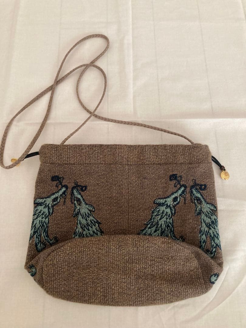 美品 mina perhonen wolf & flower ポシェット