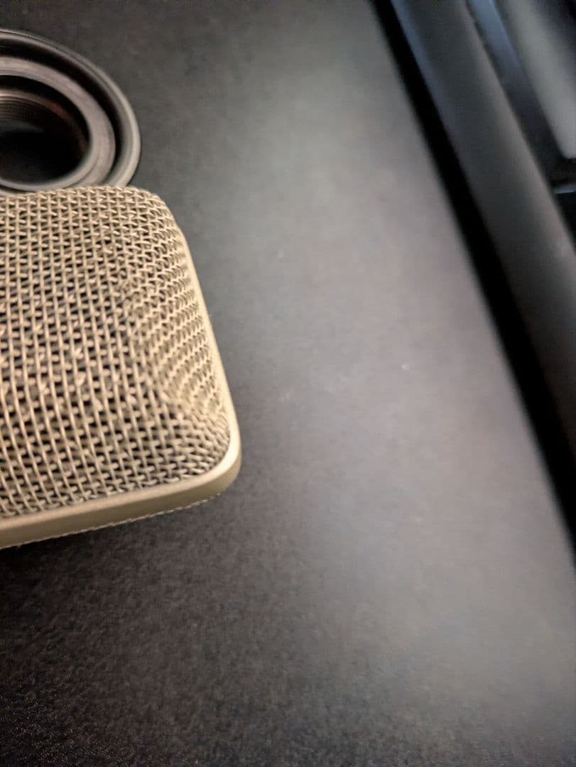 Neumann TLM102 コンデンサーマイク