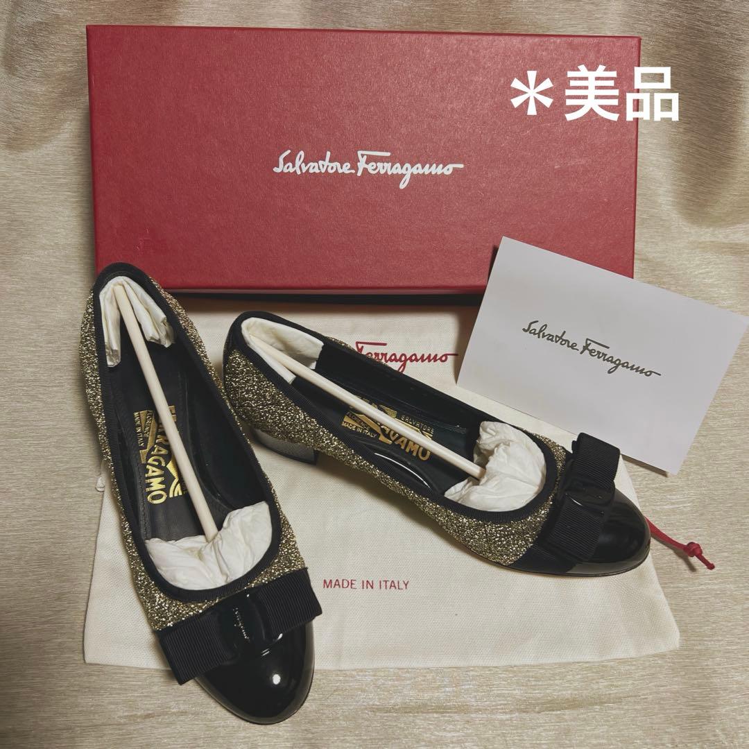 美品　Salvatore Ferragamo フラットシューズ　23.5cm