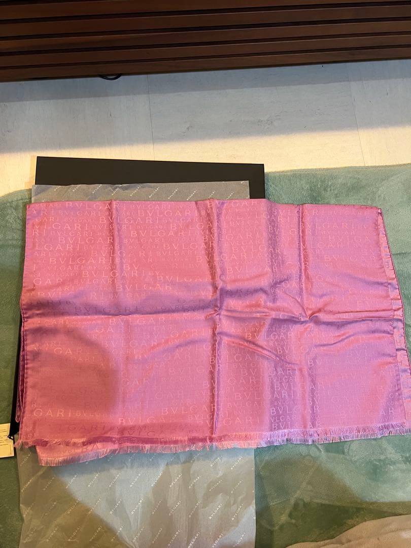 BVLGARI シルクストール ピンク　新品未使用