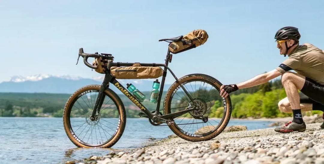 SWIFT INDUSTRIES ホールドファスト ハーフフレームバッグ S 茶