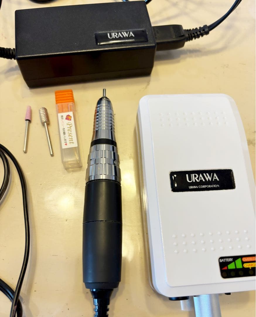 ウラワG3 ネイルマシーンホワイト　ハンドピース付き