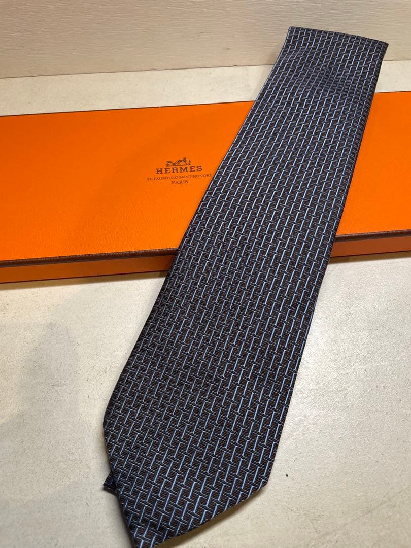 【新品未使用】HERMES ネクタイ ネイビーH総柄 シルク100% 成人式向け