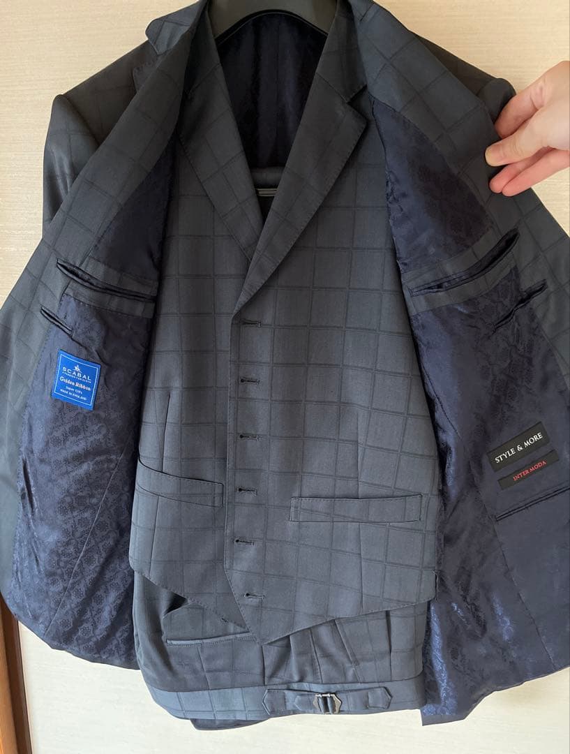 夏物処分 大特価⭐︎英国製スキャバル　3ピーススーツ　グレーチェック
