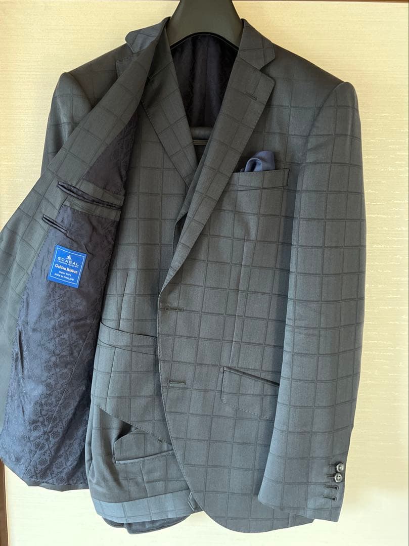夏物処分 大特価⭐︎英国製スキャバル　3ピーススーツ　グレーチェック