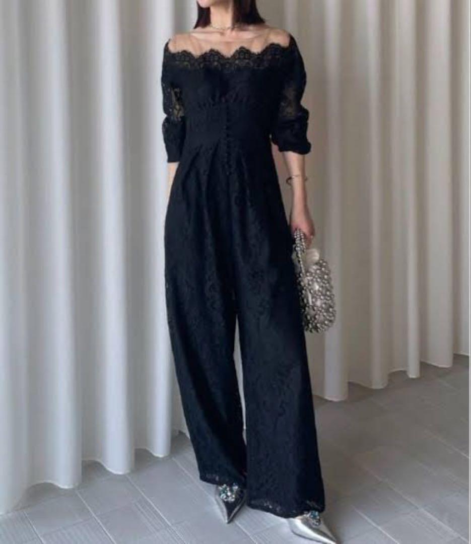 美品 Ameri OFF SHOULDER LACE LIKE ROMPERS