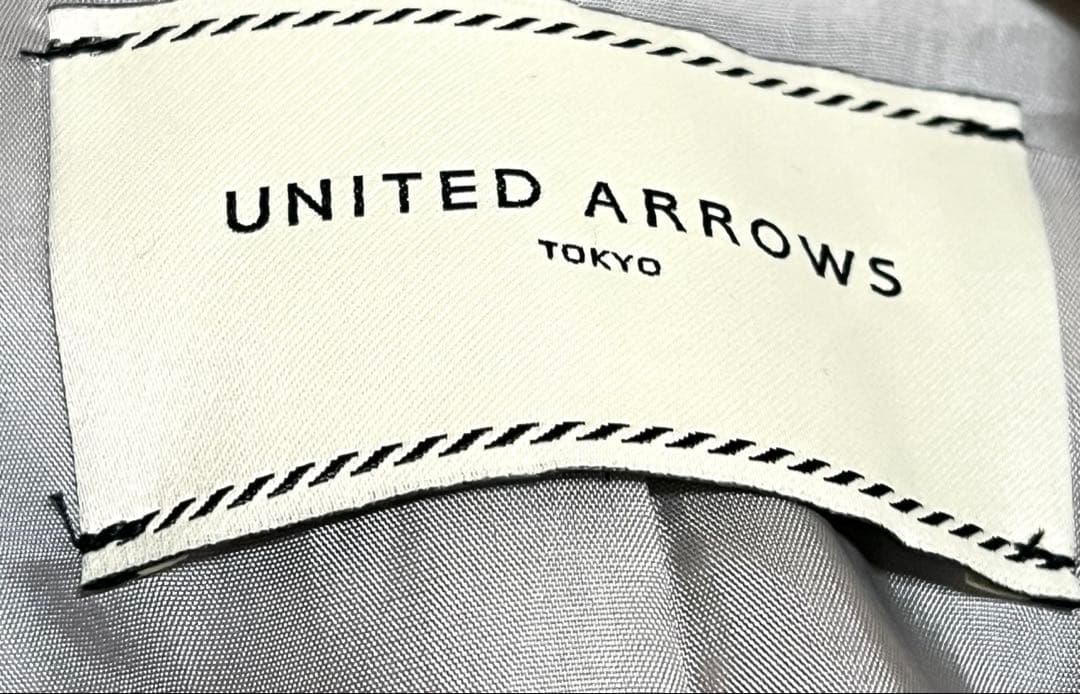 ユナイテッドアローズ　パールモチーフボタン　テーラードコート　チェスターコート