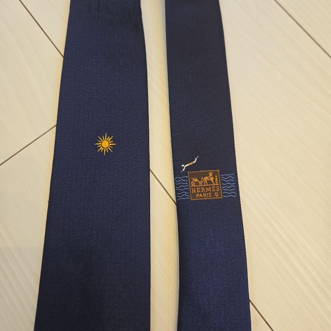 HERMES ネクタイ 紋章柄 ネイビー