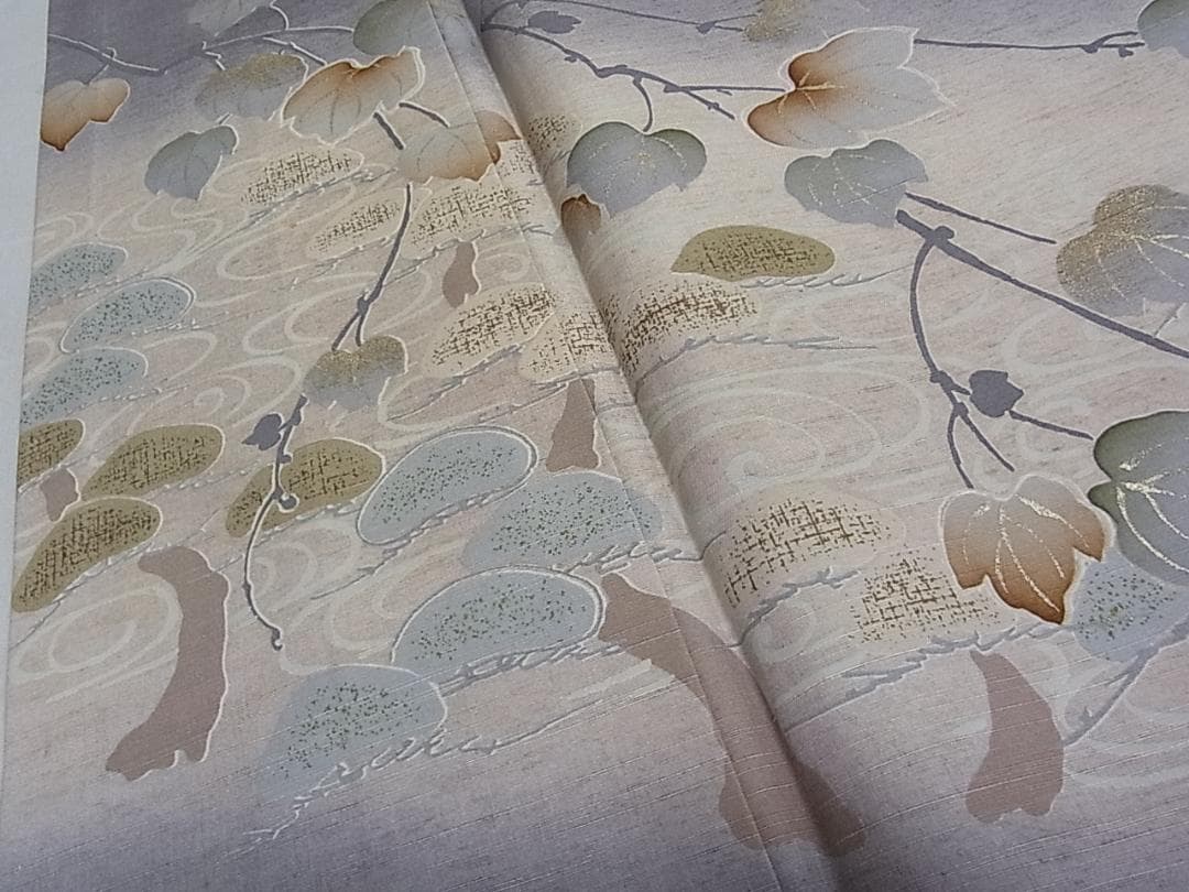 ♦︎きもの結♦︎小糸敬　訪問着　紬地　光琳松に蔦の葉　金彩　正絹♦︎sa129