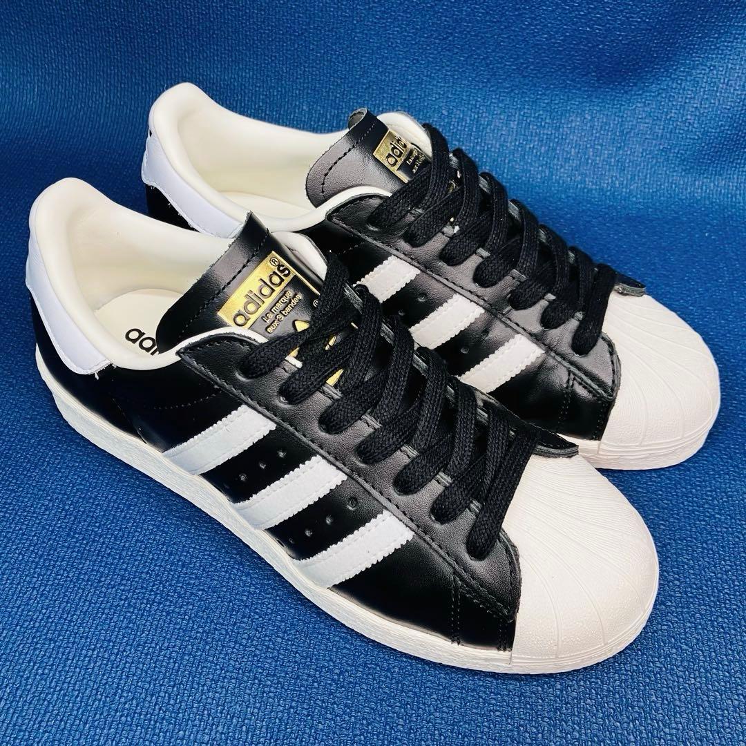 【未使用級】adidas 22.5㌢superstar82 IE4195 金ベロ