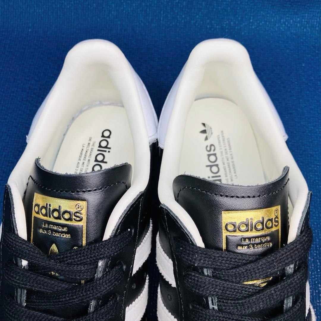 【未使用級】adidas 22.5㌢superstar82 IE4195 金ベロ