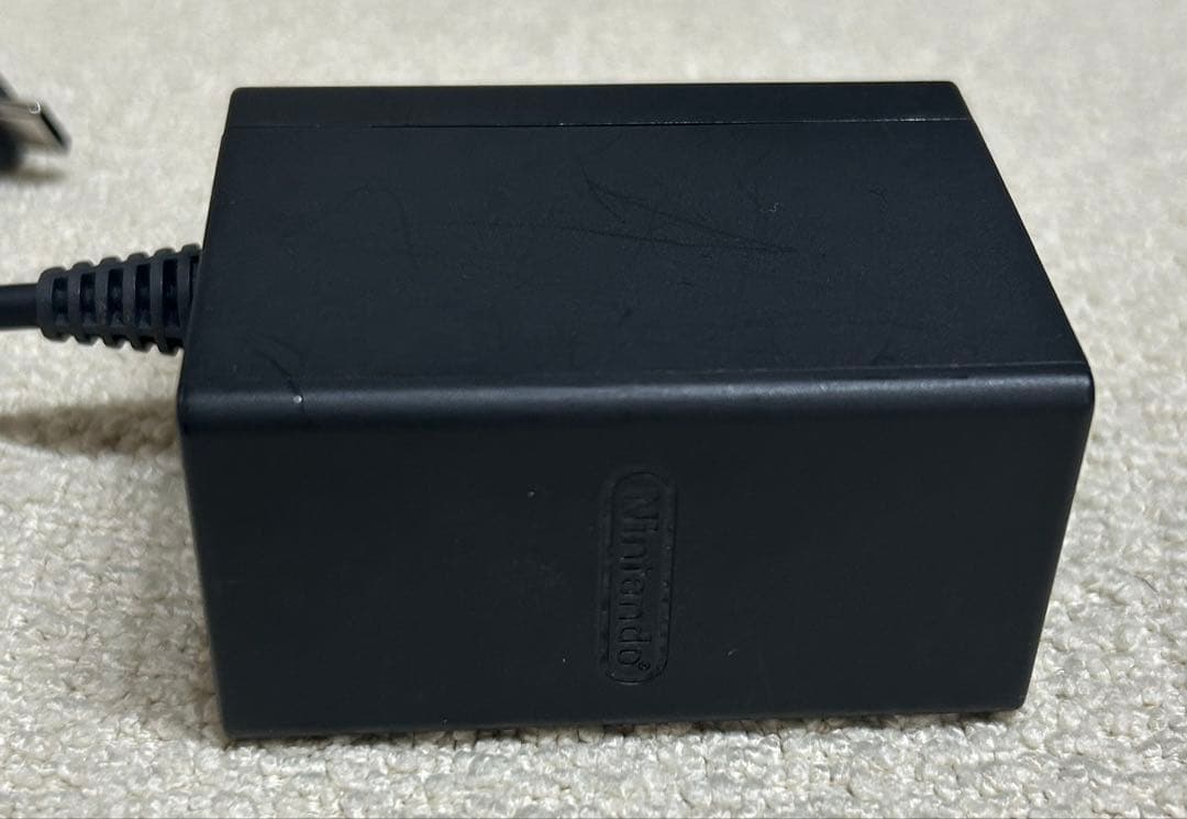 Nintendo Switch Lite コーラルピンク 本体 充電器付き　箱無