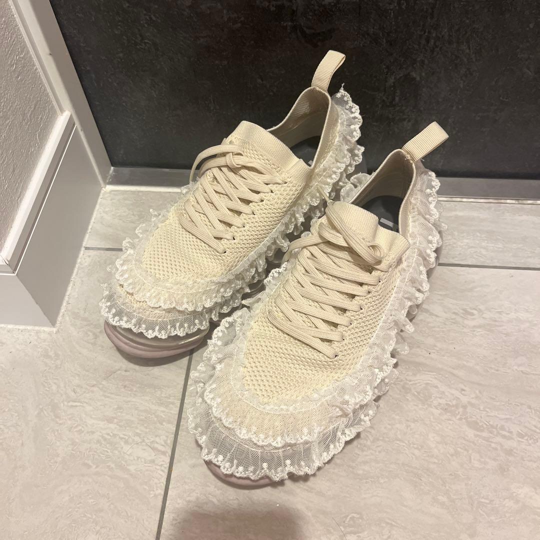 mikiosakabe ミキオサカベ sheep フリル スニーカー レース