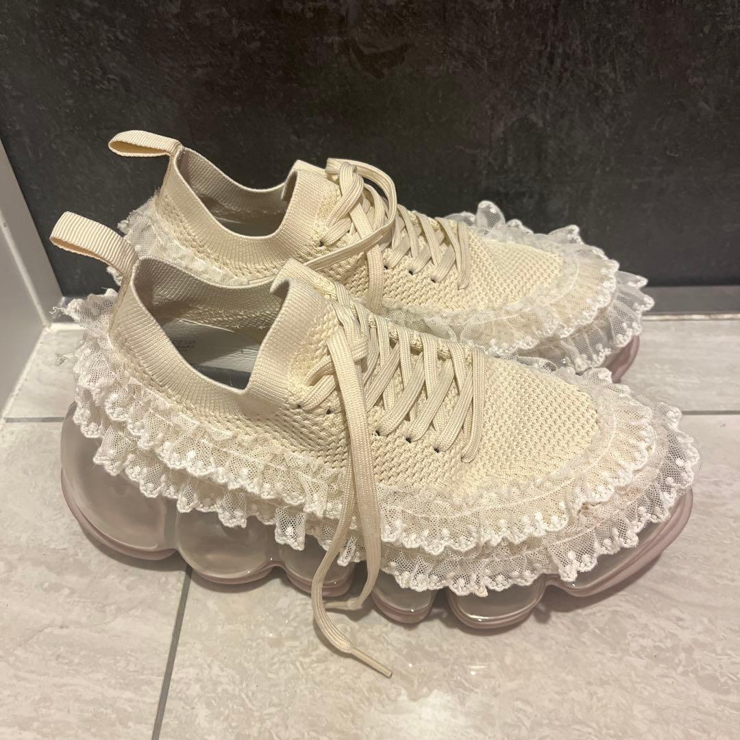 mikiosakabe ミキオサカベ sheep フリル スニーカー レース