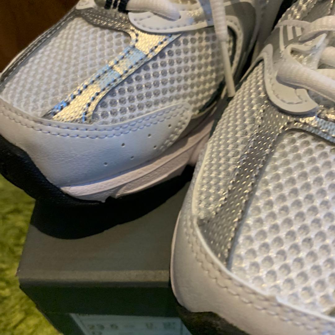 ニューバランス　 MR530SG