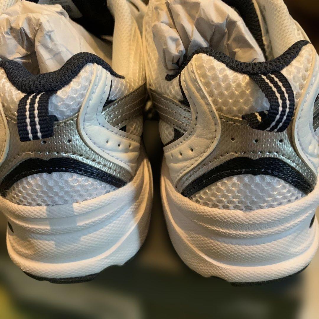 ニューバランス　 MR530SG