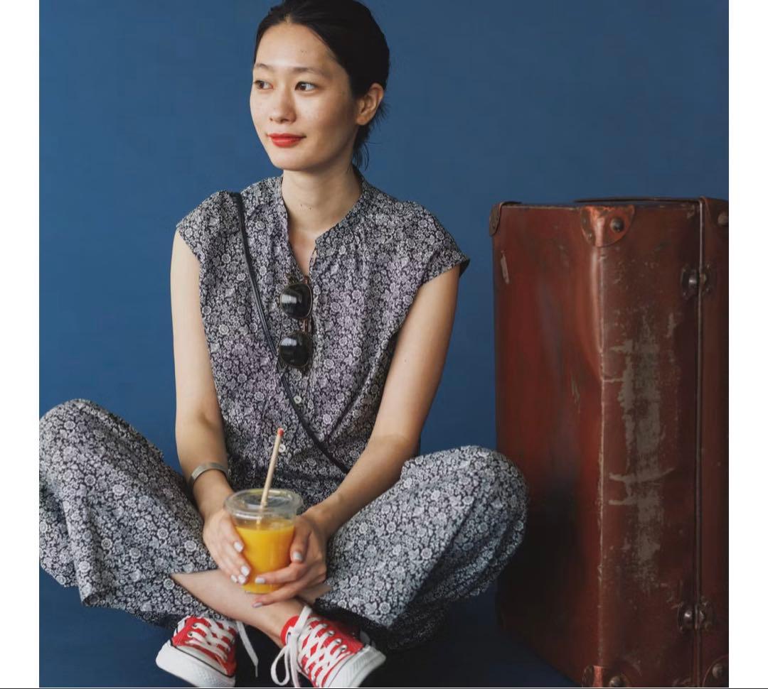 北欧、暮らしの道具店　リバティプリントのオールインワン　M