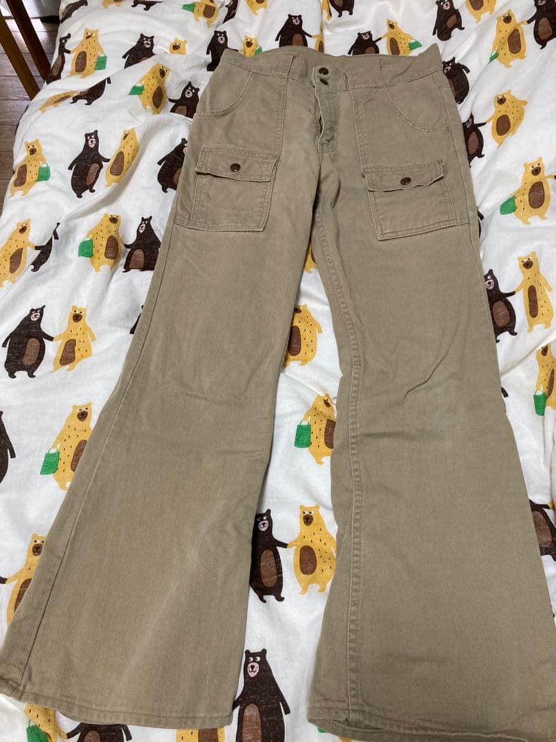 レアビンテージ　リーバイス　ブッシュパンツ　ベージュ フレアカーゴ w74cm