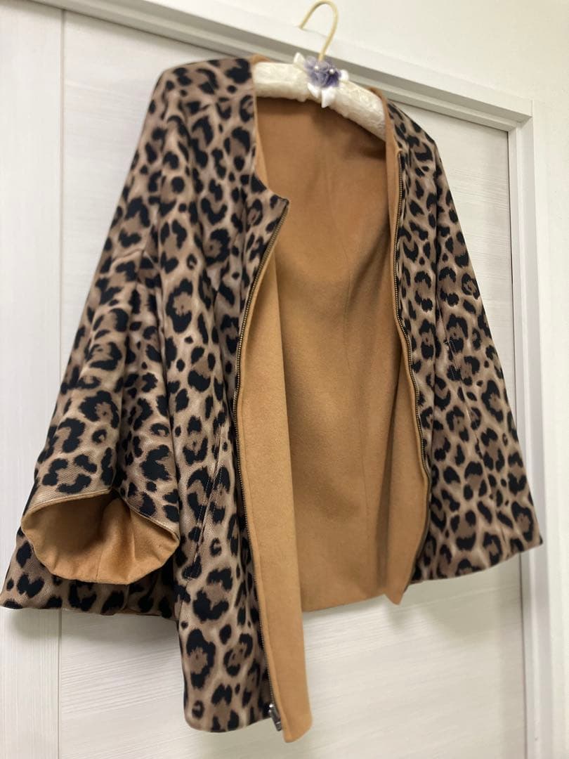 バーニーズニューヨーク　コート　レオパード　リバーシブル　ポンチョ　ケープ