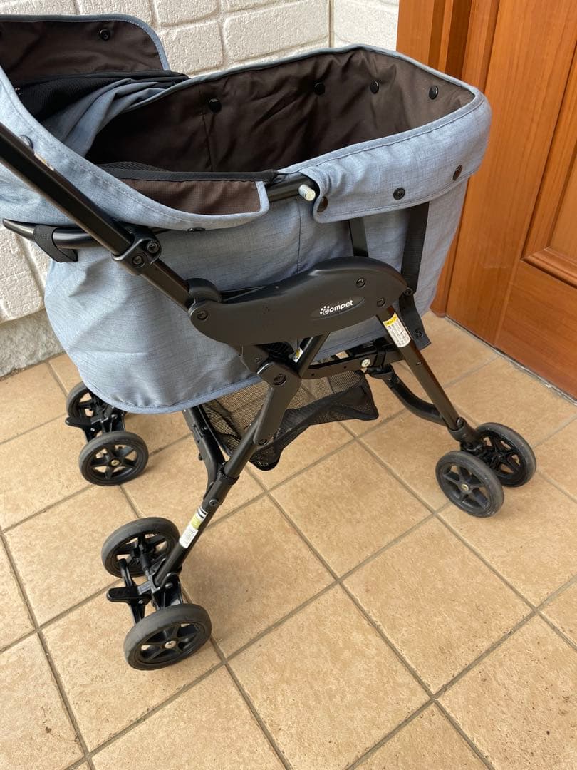 COMPET　コムペット　ペットカート　ミリミリライト　軽量3.9kg　犬用