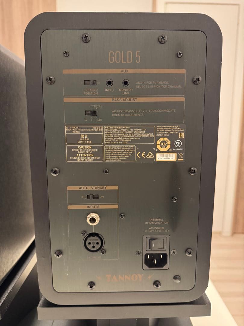 TANNOY GOLD 5 モニタースピーカー（スタンド＆インシュレーター付属）