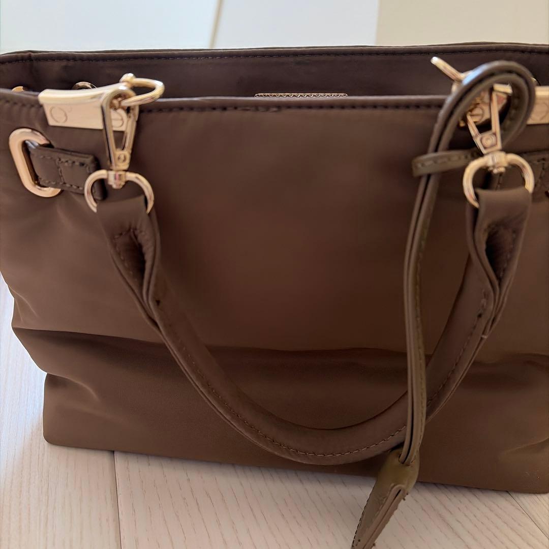 ブラウン ナイロン ショルダーバッグ