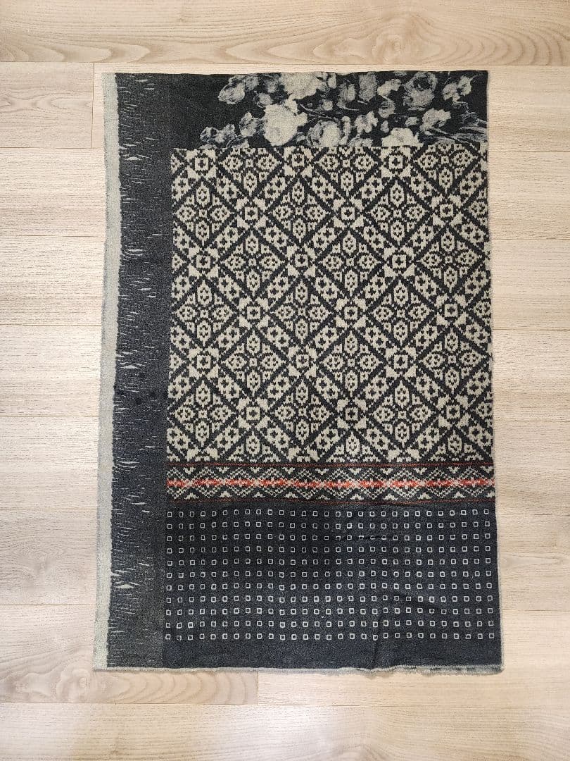 Pierre-Louis Mascia マフラー TOMORROWLAND