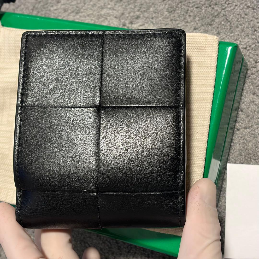 ボッテガ ヴェネタ　bottega veneta カセット 二つ折りウォレット