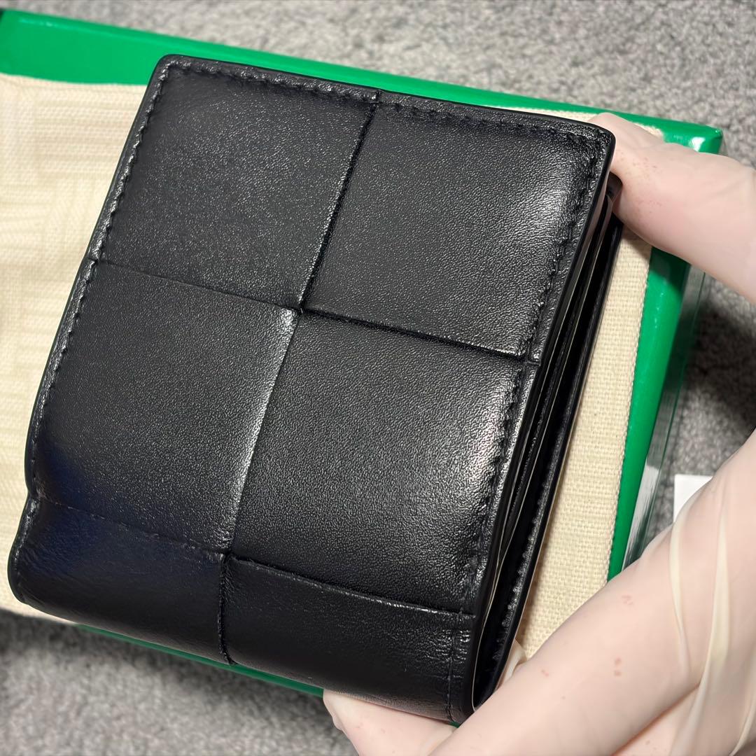 ボッテガ ヴェネタ　bottega veneta カセット 二つ折りウォレット