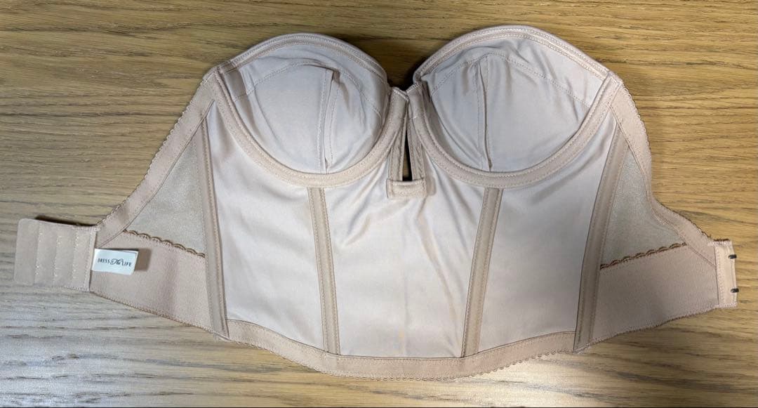 ベージュ ブライダルインナー D65 DRESS The LIFE