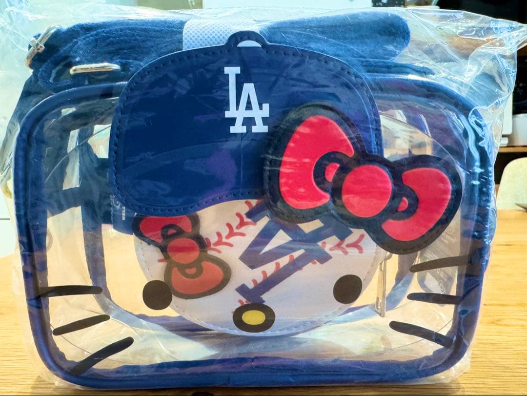 【来場者限定商品】ハローキティ LAドジャース コラボバッグ