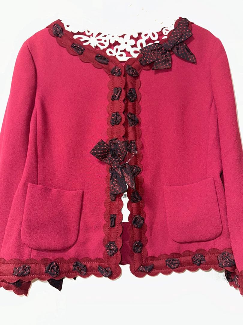 新品タグ付きモスキーノチープ&シック赤ジャケット　ドット柄のリボンがかわいい!