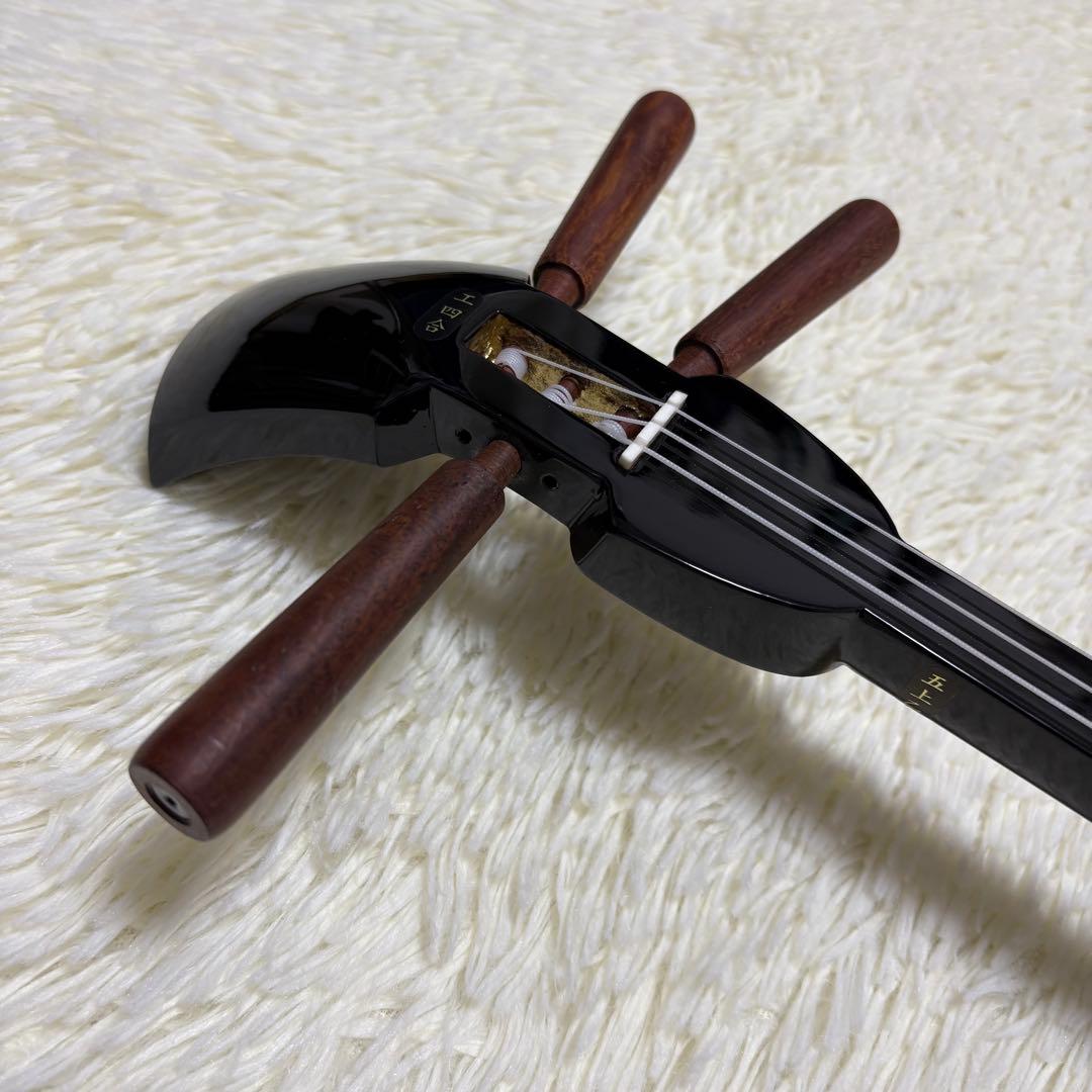 美品　沖縄三線 蛇皮　合皮　工四合 初心者 入門者 ソフトケース付　付属品多数