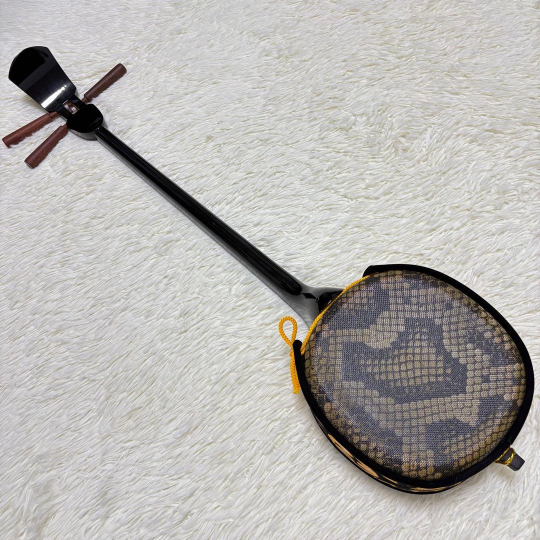 美品　沖縄三線 蛇皮　合皮　工四合 初心者 入門者 ソフトケース付　付属品多数